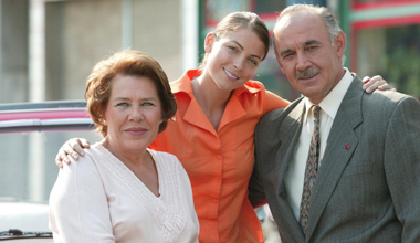 Çemberimde Gül Oya 5. Bölüm