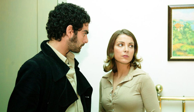 Çemberimde Gül Oya 11. Bölüm