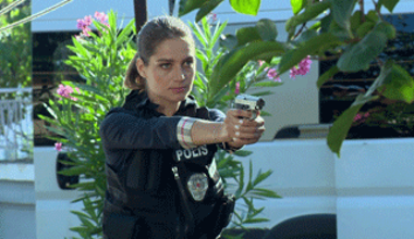 Leyla Komiser çatışmaya giriyor