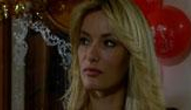 Zeynep'e doğum günü sürprizi