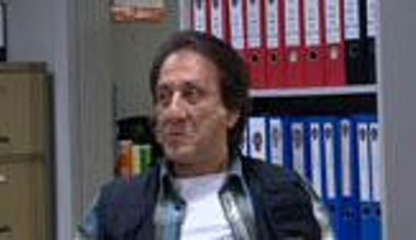 Suat'ın altınları çalıınınca...