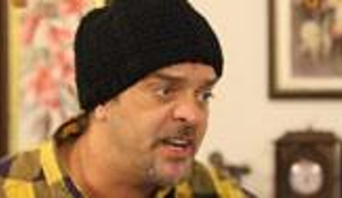 Amortiyi vurdu, eşini boşadı