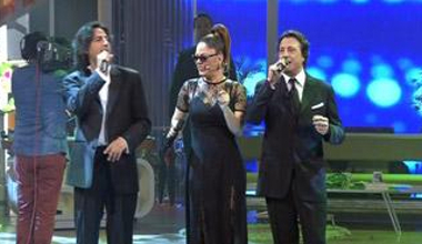 İzel-Çelik-Ercan Beyaz Show'da