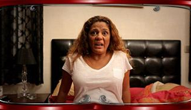 İzel'den Beyaz'a özel skeç