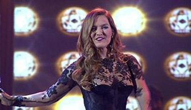 Demet Akalın'dan "Türkan"