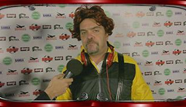 Beyaz, maç sonu röportaj veriyor