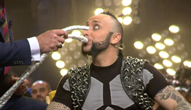 Beyaz Show'da Konukların Sesi Renk Değiştirdi