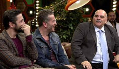 Beyaz Mars Muhabbetinden Çıkamadı