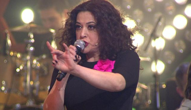 Stüdyoda Carmen rüzgarı esti