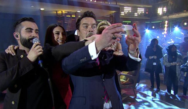 Beyaz Showda Selfie hatırası