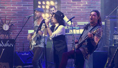 Yüksek Sadakat - Haydi Gel İçelim (Canlı Performans)