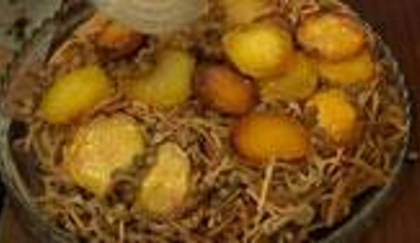 Mercimekli Erişte Pilavı