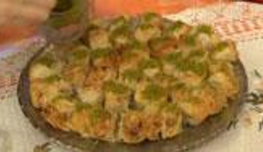 Yufkalı Kadayıf Sarma tarifi