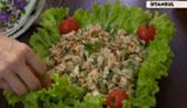 Tahinli Tavuk Salatası