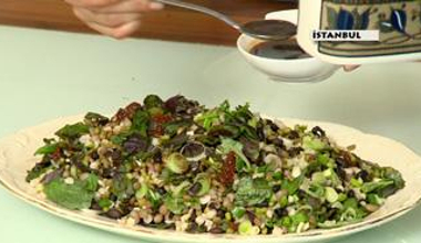 Karışık Tahıllı Salata tarifi