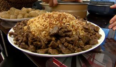 Kavurmalı Yarmacalı Bulgur Pilavı tarifi