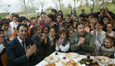 Ben Bilmem Velim Bilir yarışmasıyla şenlendiler