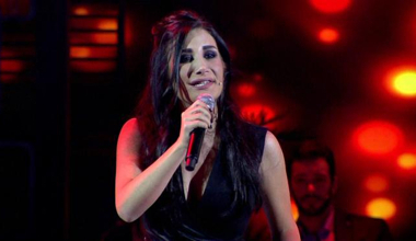 Değmezsin Ağlamaya