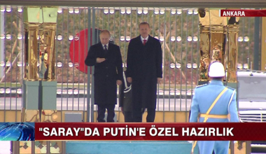 Papa gitti Putin geldi