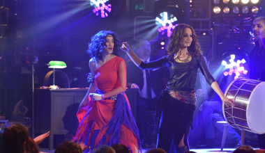 Beyaz Show'da Roman Havası Kapışması!