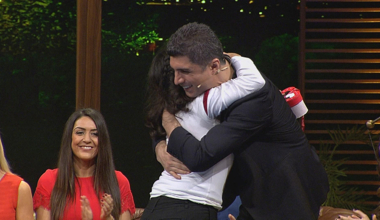 Özcan Deniz'e hayranından Sevgililer Günü kurabiyesi!