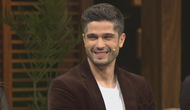 Haluk Piyes'in yaşını öğrenen Beyaz çok şaşırdı!