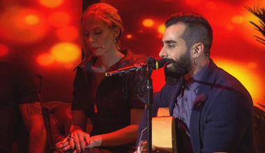 Gökhan Türkmen - Biraz Ayrılık (Beyaz Show Canlı Performans)