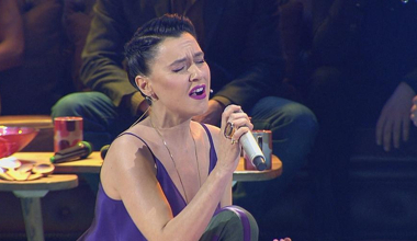 Şevval Sam - Kara Yerler (Beyaz Show canlı performans)