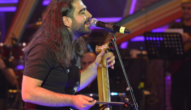 Selçuk Balcı - Deniz Üstünde Fener (Beyaz Show canlı performans)