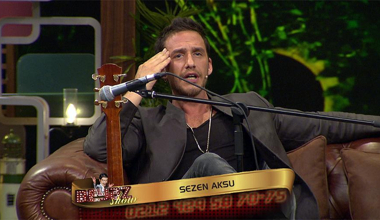 Sezen Aksu neden ağladı!