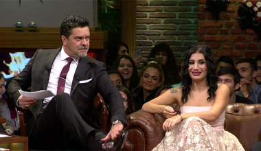 Beyaz, Tolga Sarıtaş'a neden tekme atmak istedi?
