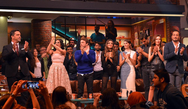 Beyaz Show'da 20. Yıl'ın hatırına özel klip!