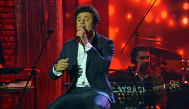 Buray - Sen Sevda Mısın? (Beyaz Show Canlı Performans)