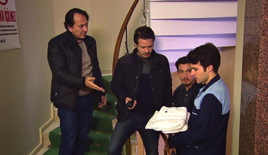 Nereye düştün sen oğlum böyle!
