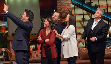 Klasikleşen Beyaz Show Selfie'si