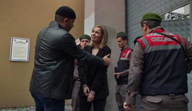 Selin neden tutuklandı?