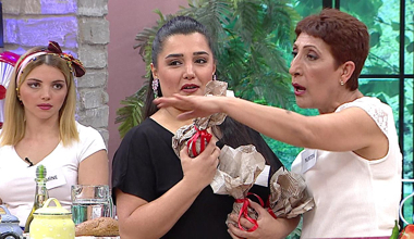 Kırıcı hareket sonrası Ezgi çok üzüldü!