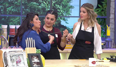 Özüm, dalga geçmek için mi Betül'e kolye hediye etti?