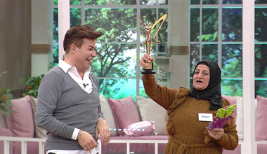 Altın Kelebek Kaynana Ödülü Ziyafet Hanıma!