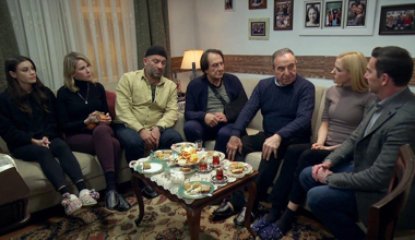 Ekip, Hüsnü'yü yalnız bırakmadı!