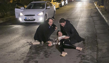 Ezgi ağır yaralı!