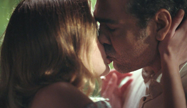 2. Bölüm - Yasak aşk alevleniyor! 