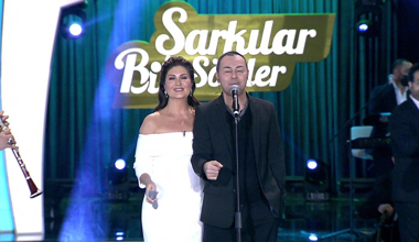 Serdar Ortaç, Sibel Can ve Hakan Altun'dan "Merak Etme Sen" Performansı