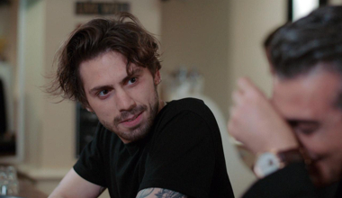 23. Bölüm - Sarı kafa yargı dağıtıyor!