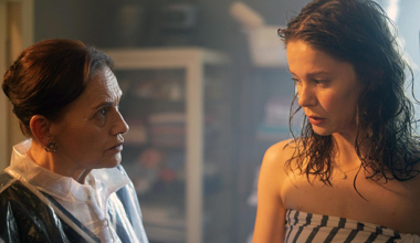 Sana dünyayı zindan ederim!