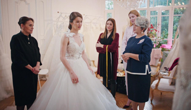 Gelinlik seçimi kaosa dönüşüyor!