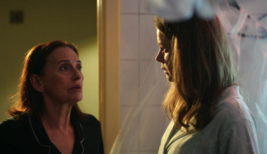 6. Bölüm - Feride, Nalan'ı çamaşırhaneye kilitliyor!