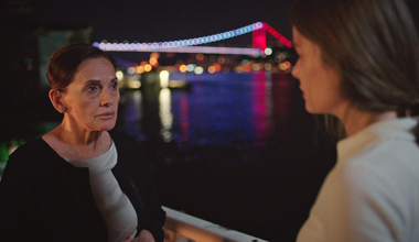 8. Bölüm - Nalan, aşık olduğunu itiraf ediyor!