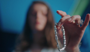 10. Bölüm - Nalan'ın bilekliği Hayri'nin elinde!