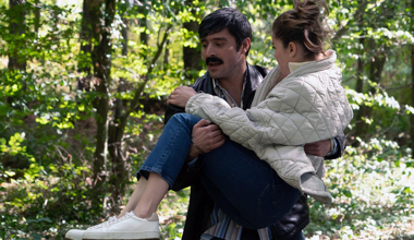 15. Bölüm - Nalan ve Hayri'yi yakınlaştıran kaza!